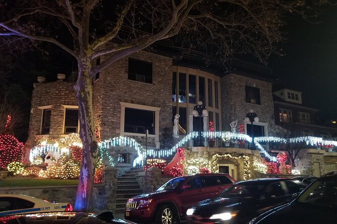 Christmas Lights Tour of Dyker Heights Brooklyn - Booking Details Worth Noting