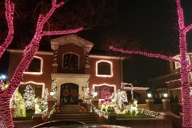 Christmas Lights Tour of Dyker Heights Brooklyn - Should You Book the Dyker Heights Tour?
