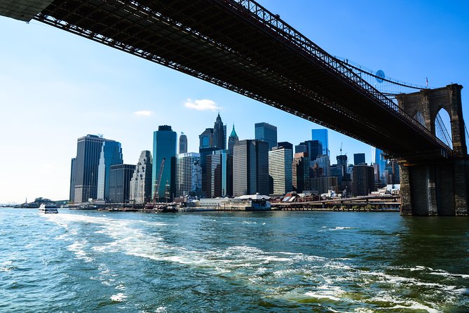 Circle Line: 1.5hr - New York City Landmarks Cruise - Why the harbor gives you the best first look at New York