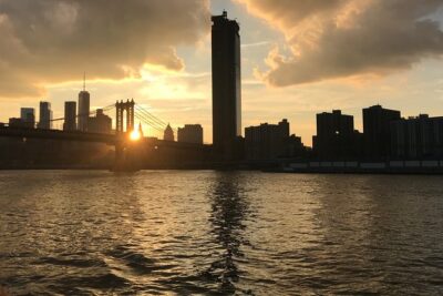 Circle Line: 2hr – New York City Harbor Lights Cruise
