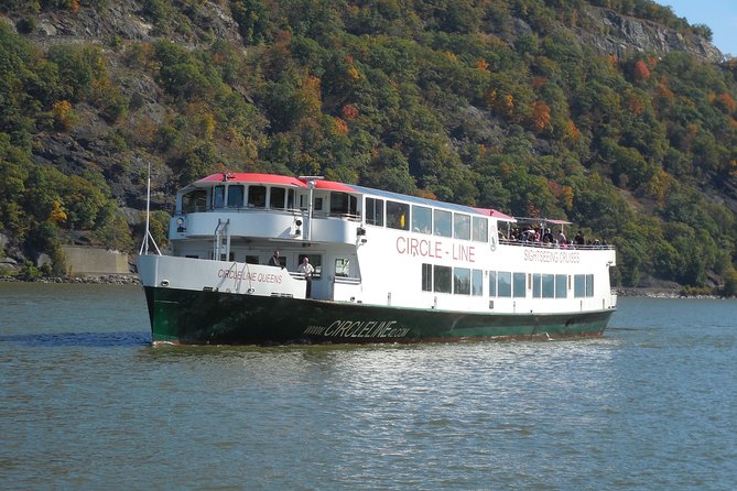 Circle Line: 8-hr Bear Mountain Oktoberfest Cruise - The Palisades and the Hudson’s Best Views