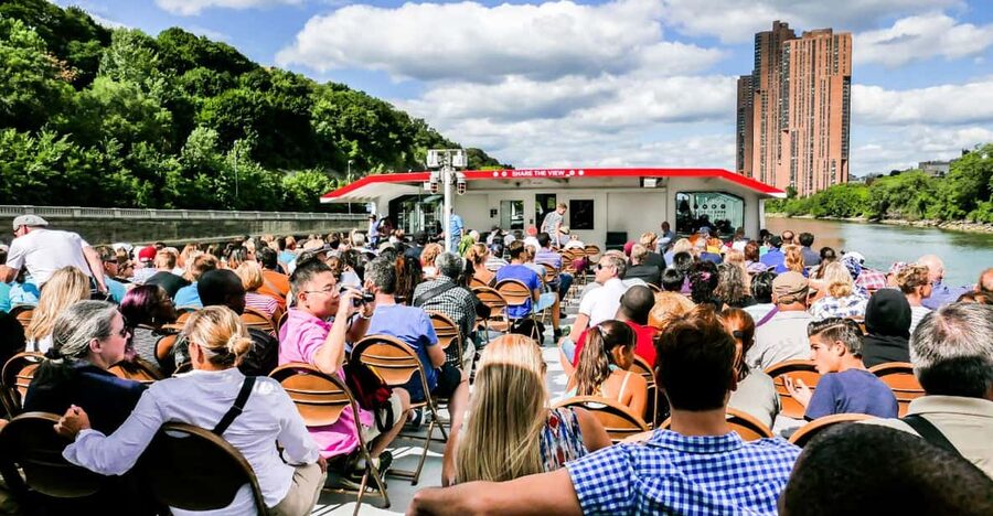 Circle Line: Bear Mountain Foliage & Oktoberfest Cruise NYC - The live band changes the feel of the return trip