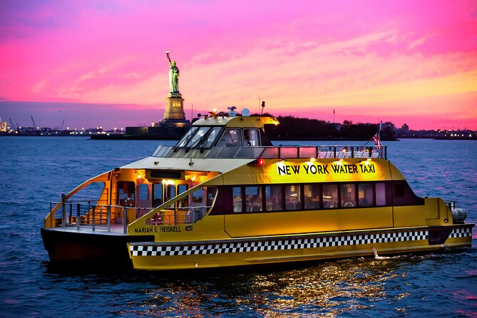 Circle Line: New York City Statue of Liberty Super Express Cruise - The live narration and guide quality