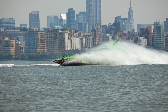 Circle Line: NYC BEAST Speedboat Ride - The Statue of Liberty photo stop
