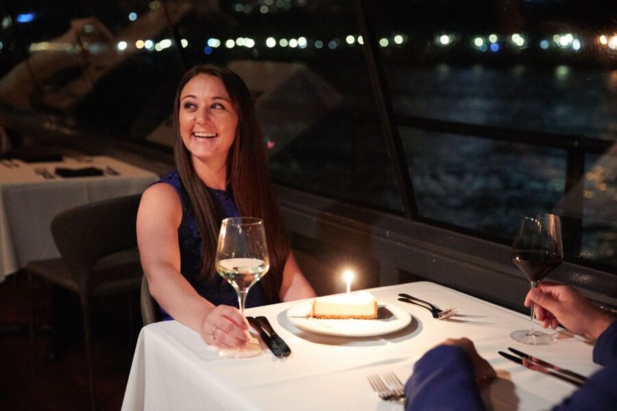 City Cruises New Jersey: NYC Buffet Lunch or Dinner Cruise - From the Empire State Building to Hudson Yards