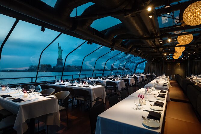 City Cruises New York: Bateaux Premier Dinner Cruise - A dinner cruise built around New York’s night views