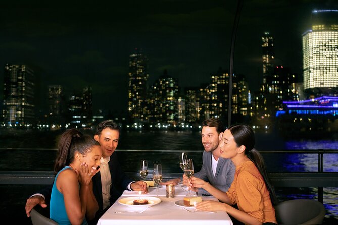 City Cruises New York: Bateaux Premier Dinner Cruise - Service and celebrations aboard Bateaux New York
