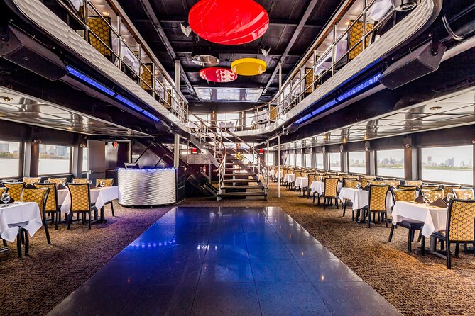 City Cruises New York Signature Lunch Cruise - One World Trade Center and Lower Manhattan