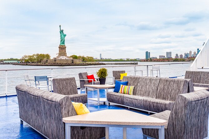 City Cruises New York Signature Lunch Cruise - DJ music and the onboard mood
