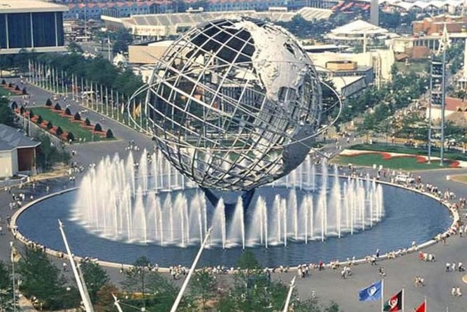 Contrasts of New York Tour: Harlem, The Bronx, Queens, and Brooklyn - Four boroughs in one morning