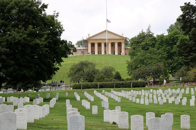 Day trip to Washington from New York - The Marine Corps War Memorial in 15 minutes