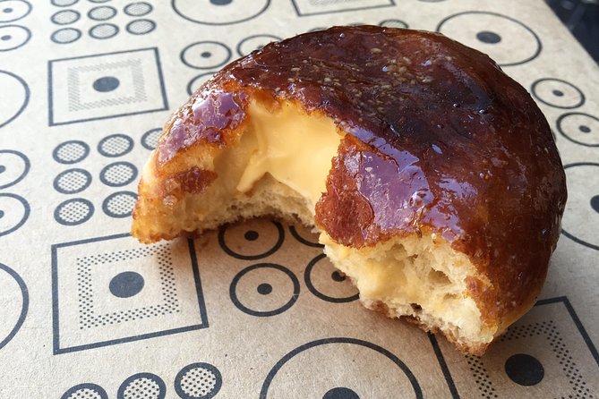 Delicious Donuts in Union Square: New York's Sweetest City Tour - Union Square adds the city context