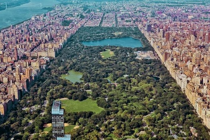 Deluxe Manhattan Helicopter Tour - Why seeing Manhattan by helicopter changes your map of the city