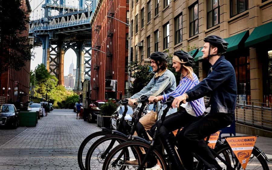 Downtown Bike Tour with Stylish Dutch Bikes or E-bikes! - Starting near Brooklyn Bridge