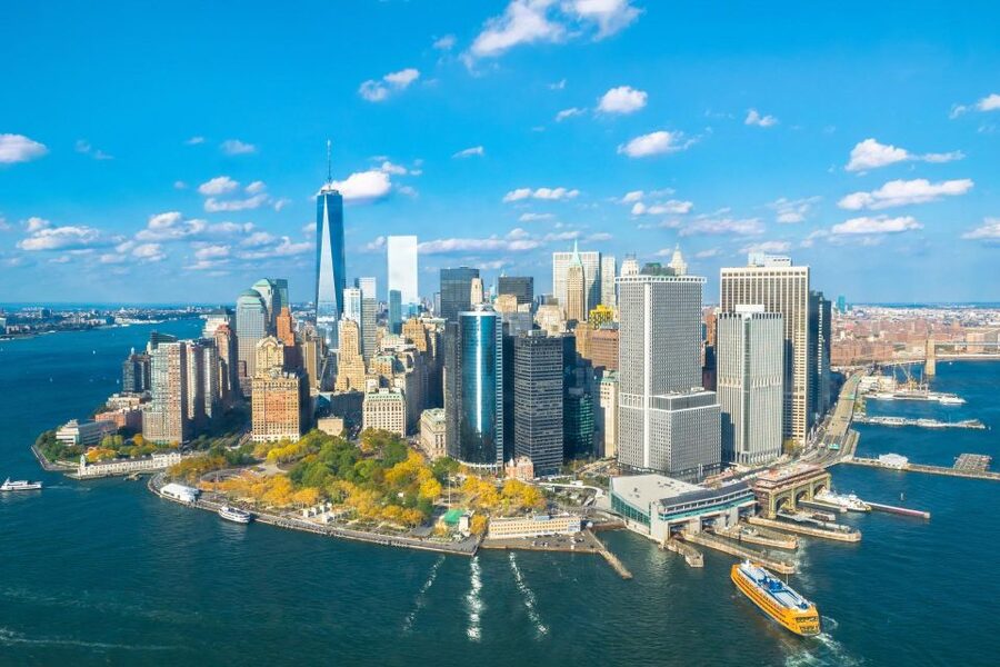 Downtown New York Highlights Private Walking Tour - The private guide and language choices