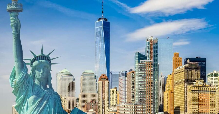 Downtown New York Highlights Private Walking Tour - Wall Street, Trinity Church, and the old financial district