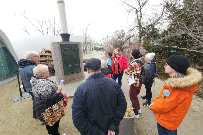 Dutch Lower Manhattan Private Walking Tour - Following Dutch New York from South Ferry