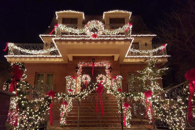 Dyker Heights Brooklyn Christmas Lights Tour - Key points to know before booking
