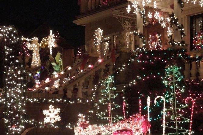 Dyker Heights Christmas Lights Tour - Washington Square Park under the arch