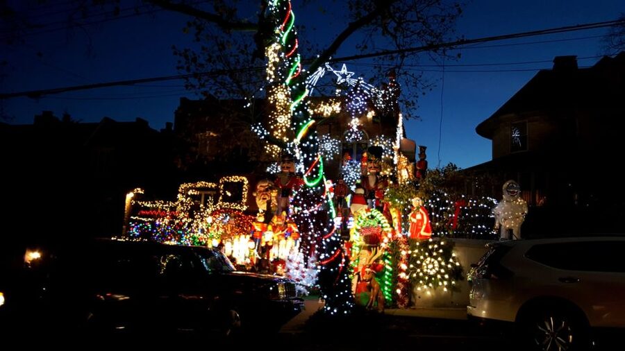 Dyker Heights Holiday Lights - How to prepare for a winter evening in Brooklyn
