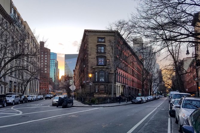 East Village Haunted Manhattan tour - Why the small group matters