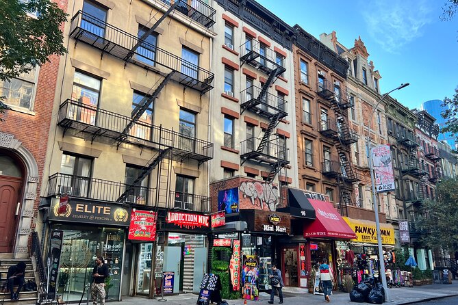 East Village Noho Food Tour - Hamilton-Holly House and the neighborhood’s domestic past