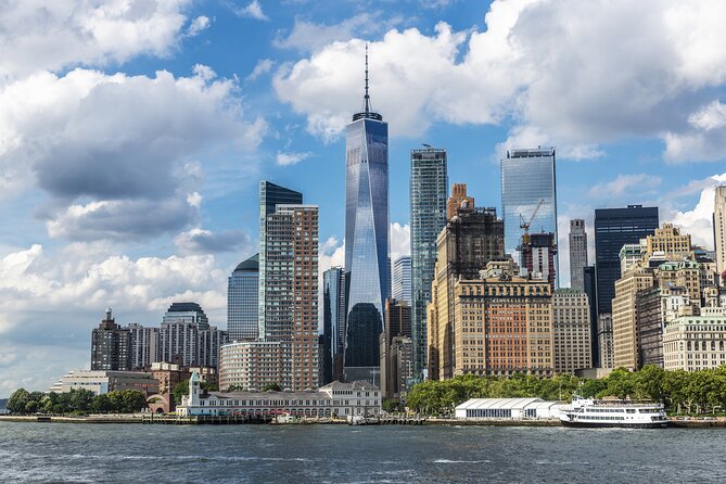 Easy Access Statue of Liberty and Brooklyn Bridge Discovery Tour - Starting at Castle Clinton in Battery Park