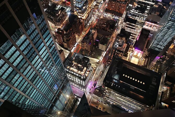 Edge at Hudson Yards General Admission Tickets - The outdoor sky deck and its 80-foot projection