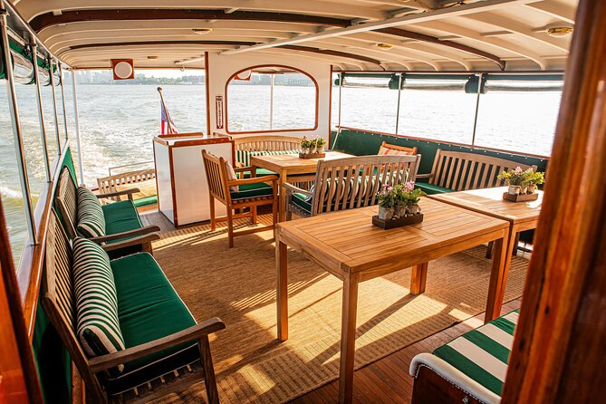 Fall Foliage Cruise on Yacht Full Moon from Chelsea Piers - The Palisades: best foliage, widest views
