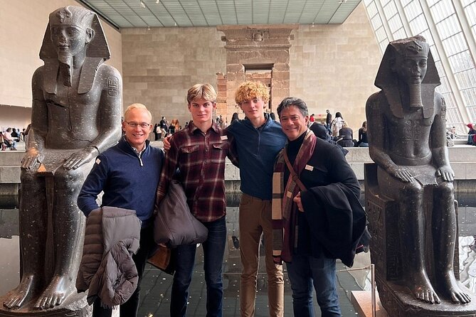 Family Friendly Met tour Metropolitan Museum of Art Private Tour - The first 30 minutes: getting children interested