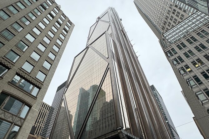 Food, Art, & Buildings of Midtown - Vanderbilt Avenue, a chance to look up