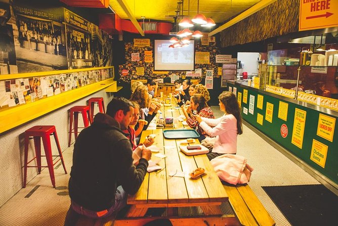Food Tour in East Village in French - Why food is a good way to read the East Village