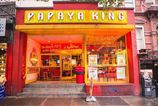 Food Tour in East Village in French - Stop two: four savory tastings across the neighborhood