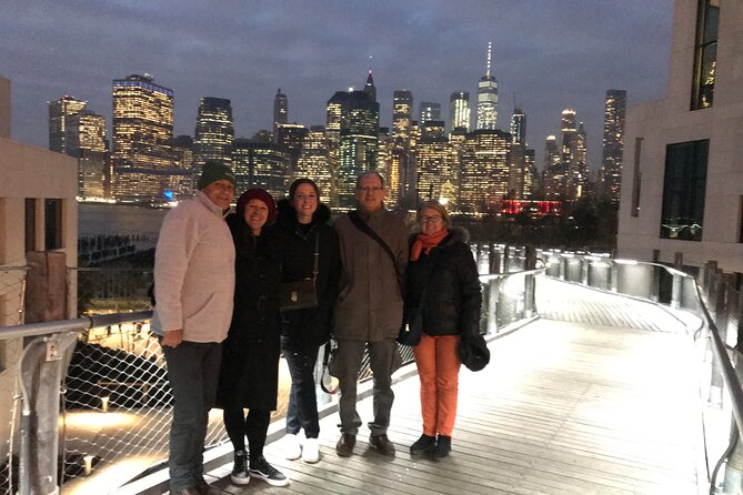 French Christmas Tour in Brooklyn - What the French-speaking guide adds