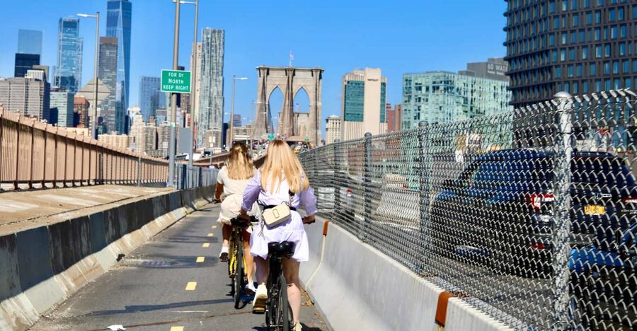 From Manhattan: 2-Hour Brooklyn Bridge Bike Tour - Manhattan Bridge and the ride back