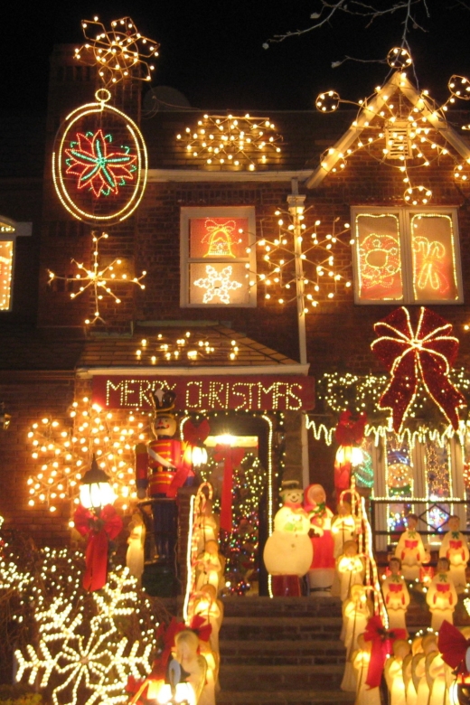 From Manhattan: 4-Hour Brooklyn Christmas Magic Tour - From the Hope Sculpture to Brooklyn