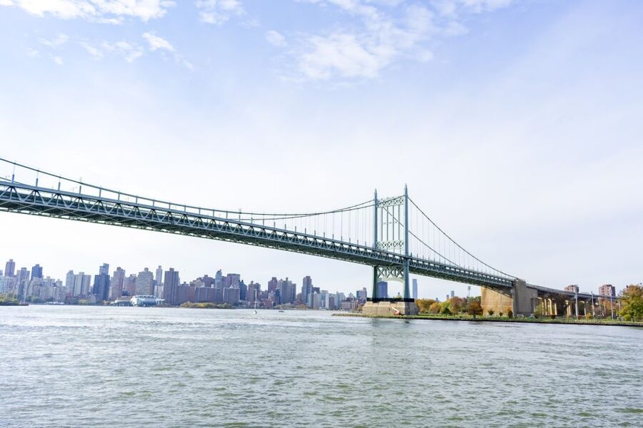 From Manhattan: Bronx, Queens and Brooklyn Half-Day Tour - Yankee Stadium and the Bronx