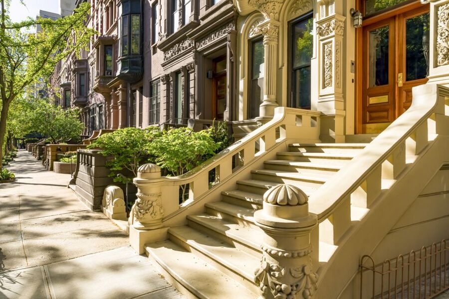From Manhattan: Bronx, Queens and Brooklyn Half-Day Tour - Arthur Avenue, the tour’s most hands-on stop