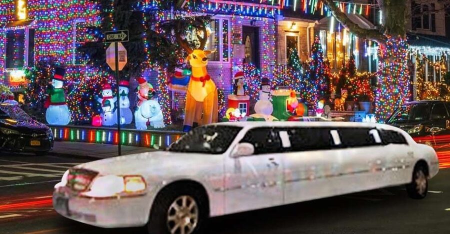 From Manhattan: Private Brooklyn Christmas Tour by Limousine - Why Dyker Heights Works So Well at Christmas