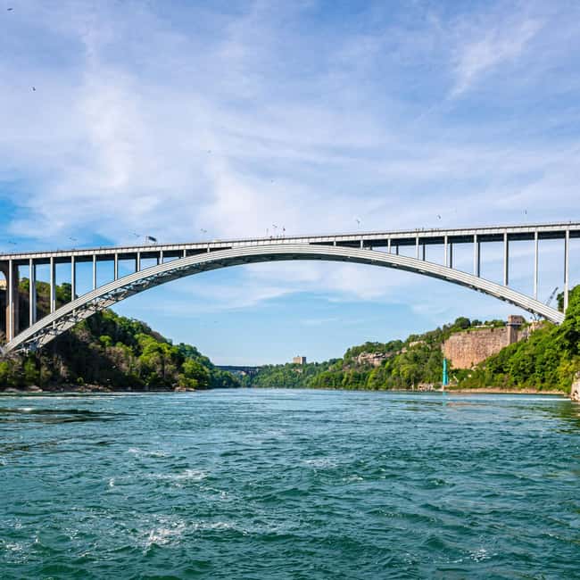 From New York City: Niagara Falls Guided Tour - What $160 really covers