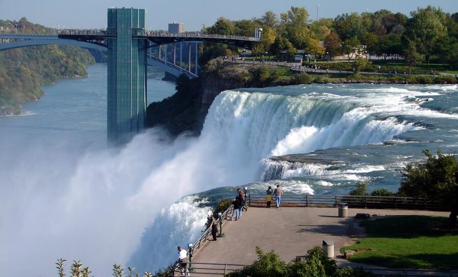 From NYC: Full-Day Niagara Falls Tour by Van - Luna Island, Bridal Veil Falls, and Goat Island