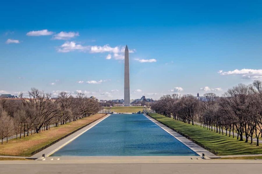 From NYC: Washington Highlights Guided One Day Tour - The road south through four states