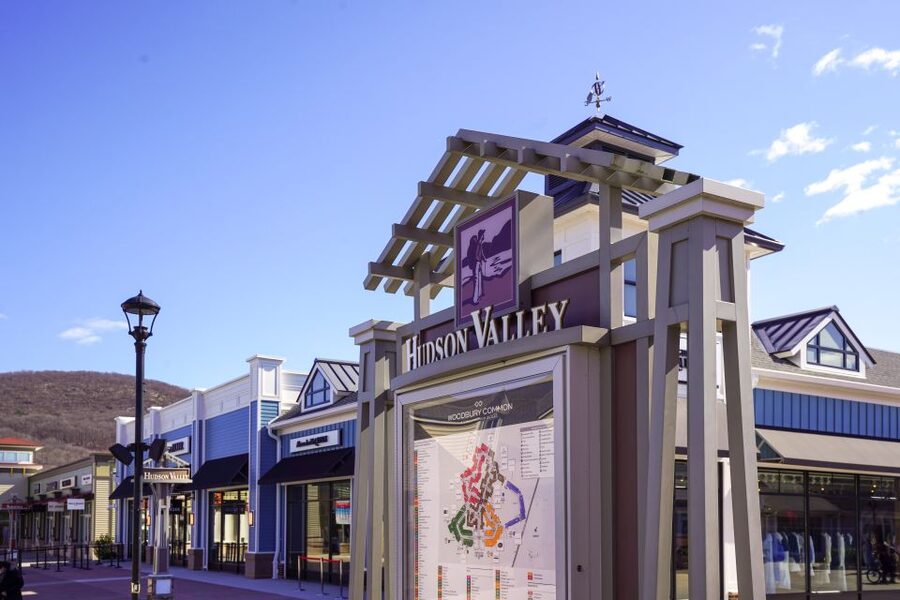 From NYC: Woodbury Common Premium Outlets Shopping Tour - Should you book the Woodbury Common bus?