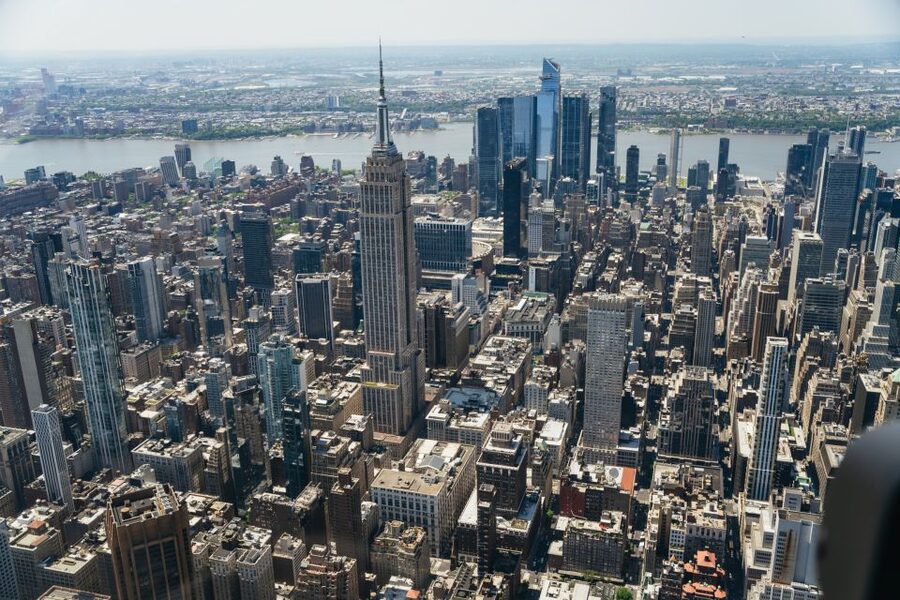 From Westchester: New York City Scenic Helicopter Tour - What the pilot adds to the experience