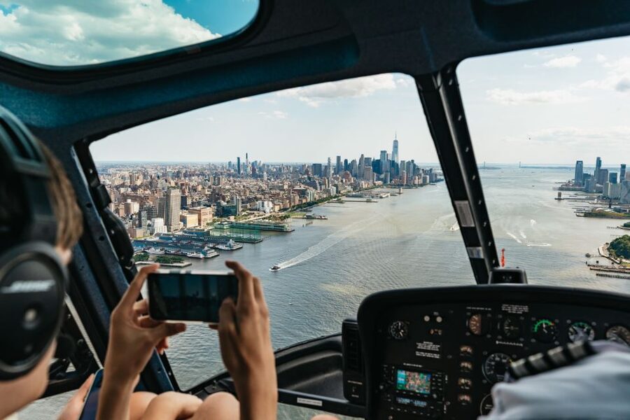 From Westchester: Private NYC Helicopter Tour for 2-6 People - Leaving Manhattan Behind at Westchester County Airport