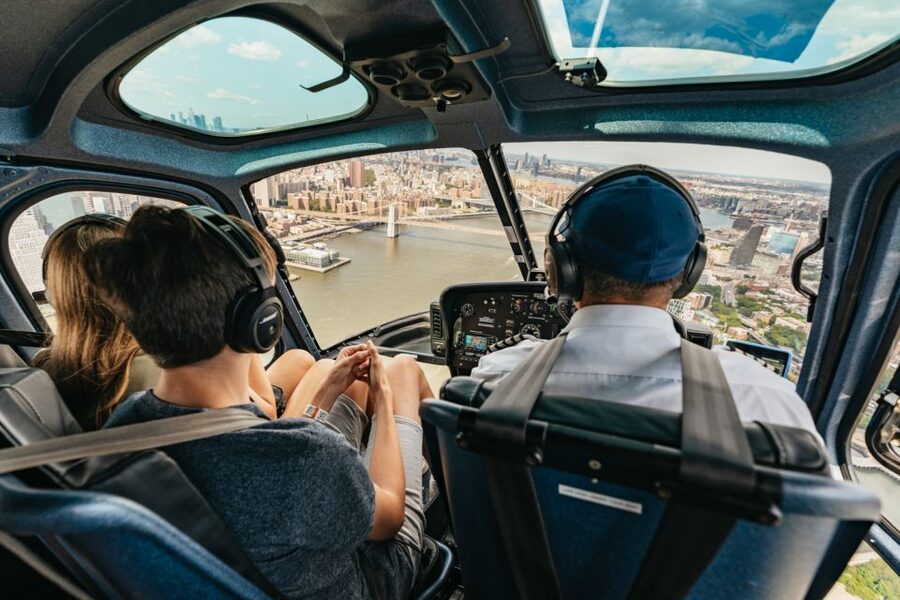 From Westchester: Private NYC Helicopter Tour for 2-6 People - Why the 45-Minute Option Matters