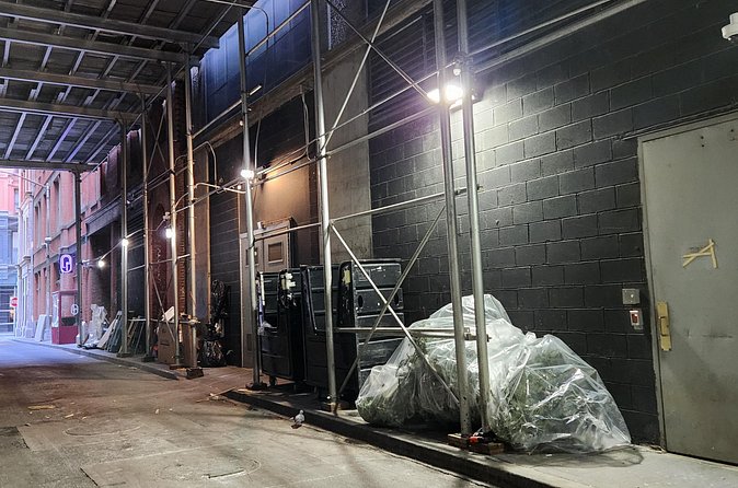 Garbage and Rats in New York City Walking Tour - Who should book this walk