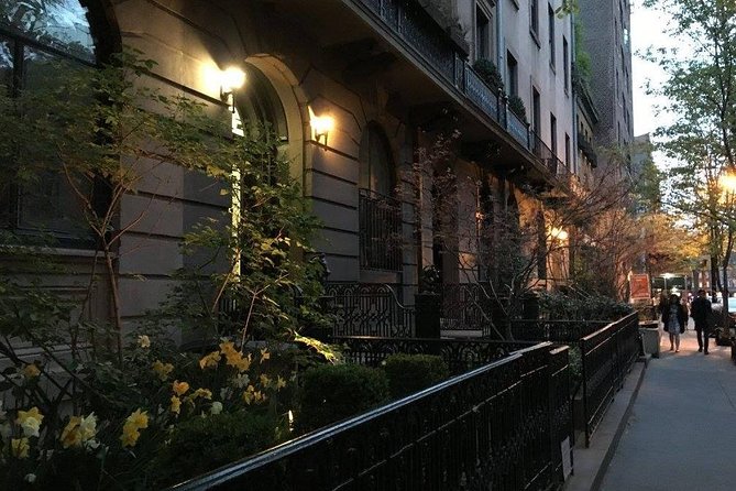 Ghosts of Greenwich Village: 2-Hour Private Walking Tour - 86 Bedford Street and the haunted restaurant