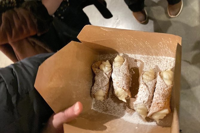Good Vibes on the Lower East Side: Art-full Discovery Walk - Sampling local food on the way