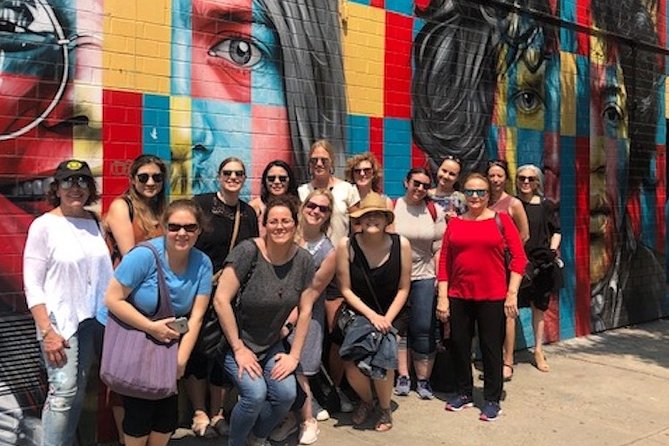 Good Vibes on the Lower East Side: Art-full Discovery Walk - Meeting gallery proprietors along the route